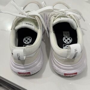 Vans UltraRange Women's White and Gray Sneakers